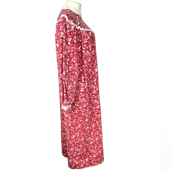 Vintage Lanz of Salzburg Flannel Nightgown Christmas Print Red size L pajamas - Picture 2 of 7